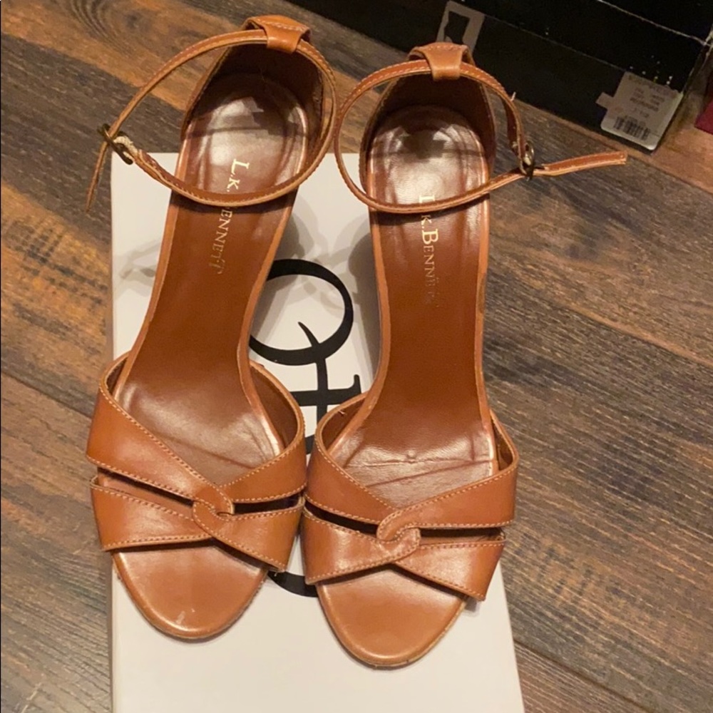 Tan heels